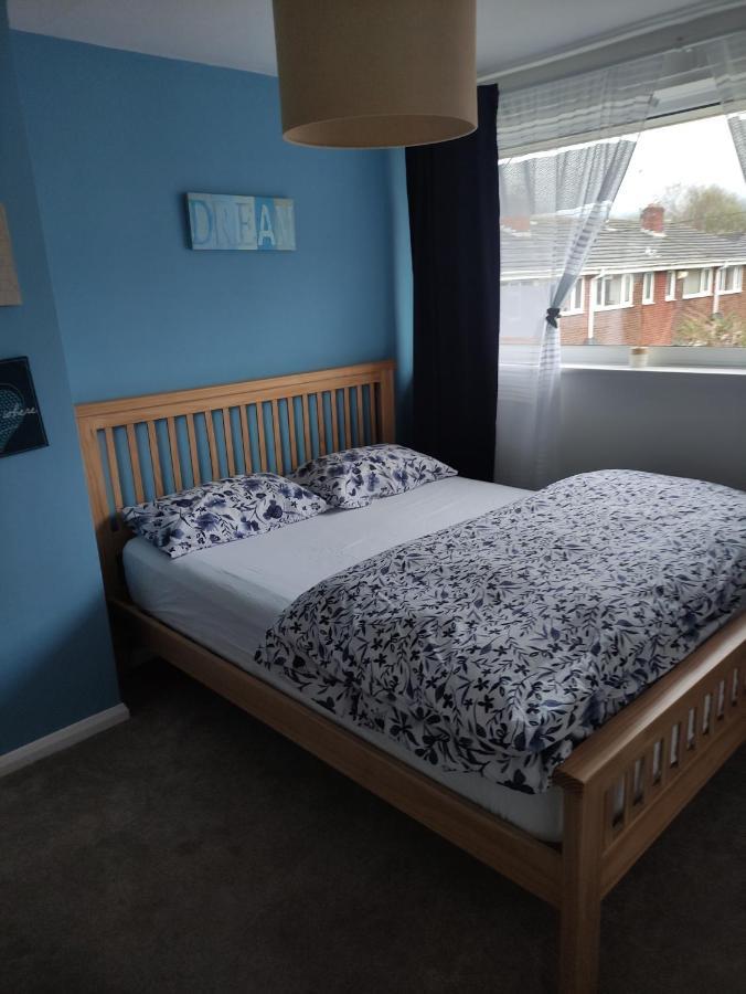 3 Bed House In Walsall, Perfect For Contractors & Leisure & Free Parking Dış mekan fotoğraf